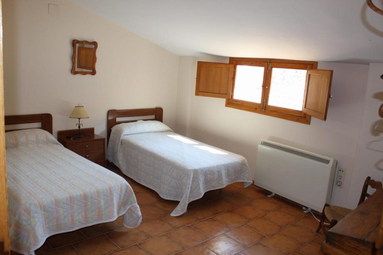 Casa Rural Puerta De La Iglesia Elche de la Sierra Exterior photo